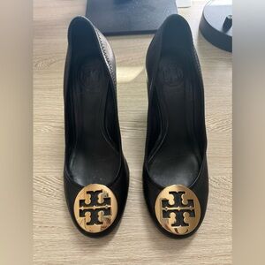 Tory Burch Sophie wedge heels sz 6